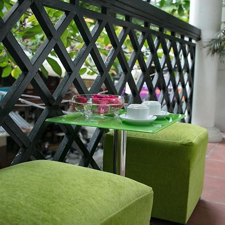 Hanoi Chic Boutique Hotel Buitenkant foto